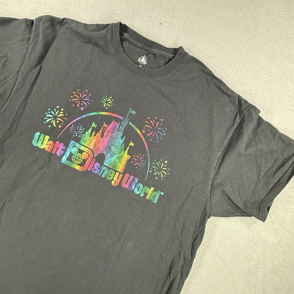 Walt‎ Disney World Adult Size XL Black Rainbow Graphic Short Sleeve T-Shirt